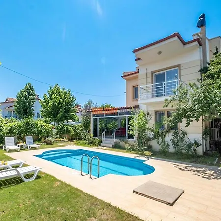 Dolphin Villa פאטהיה